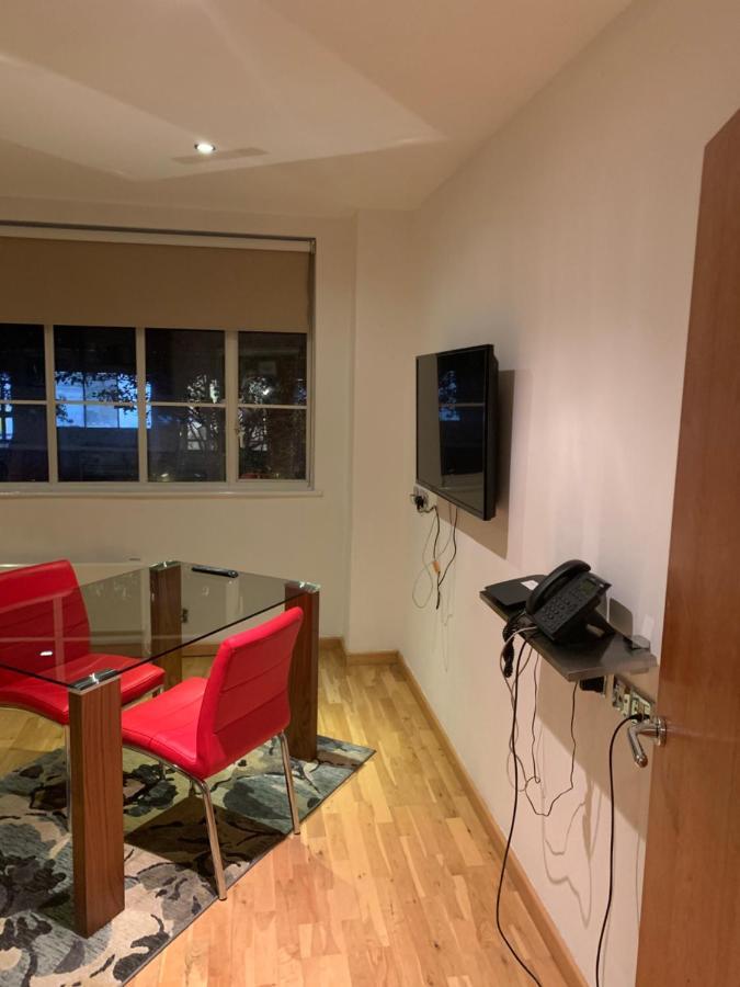 דירות לונדון Roland House מראה חיצוני תמונה